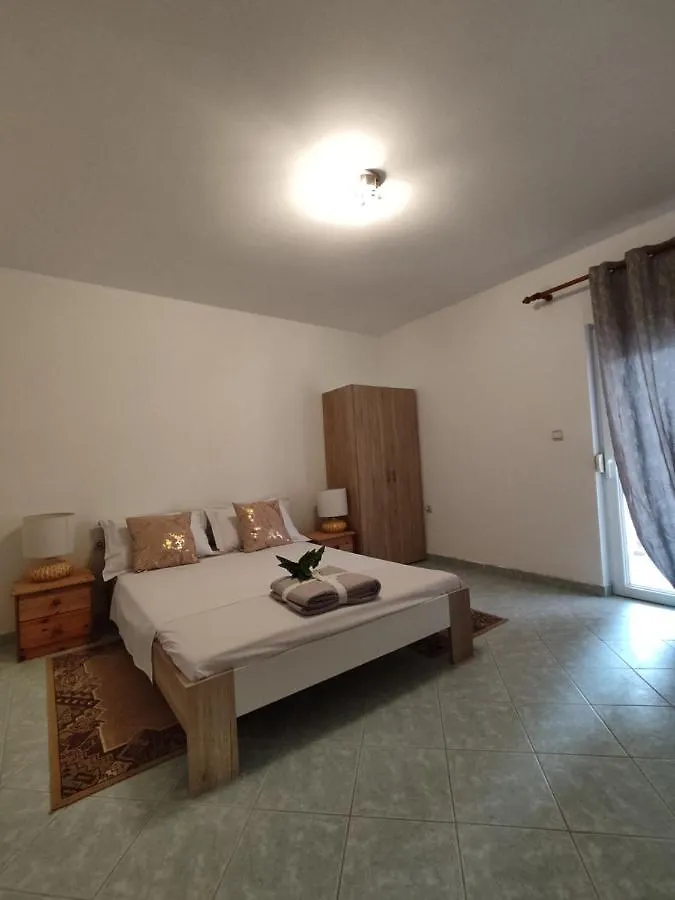 Summer Vibe Vir Apartman